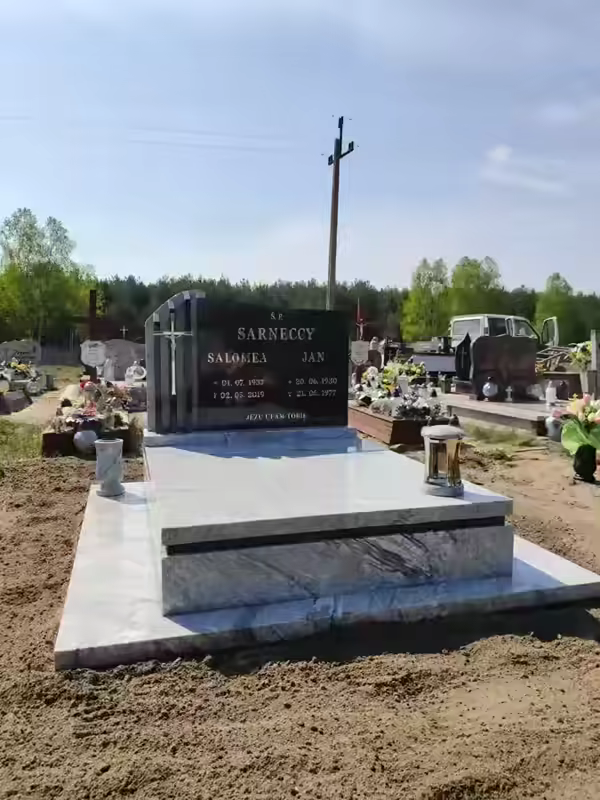 Nagrobki Podwójne