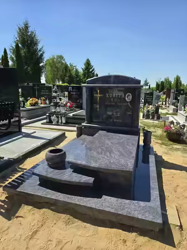 Nagrobki Podwójne